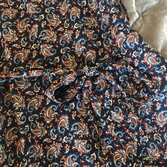 Market and Spruce paisley dress with tie at waist - Picture 3 of 8